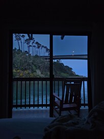 Morning Sunrise in bed.