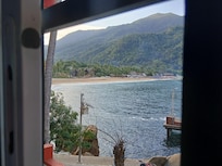 Excelente vista, muy tranquilo no hay ruido, todo limpio y la ubicación es perfecta 👌