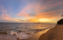 The beach is right across the steeet!