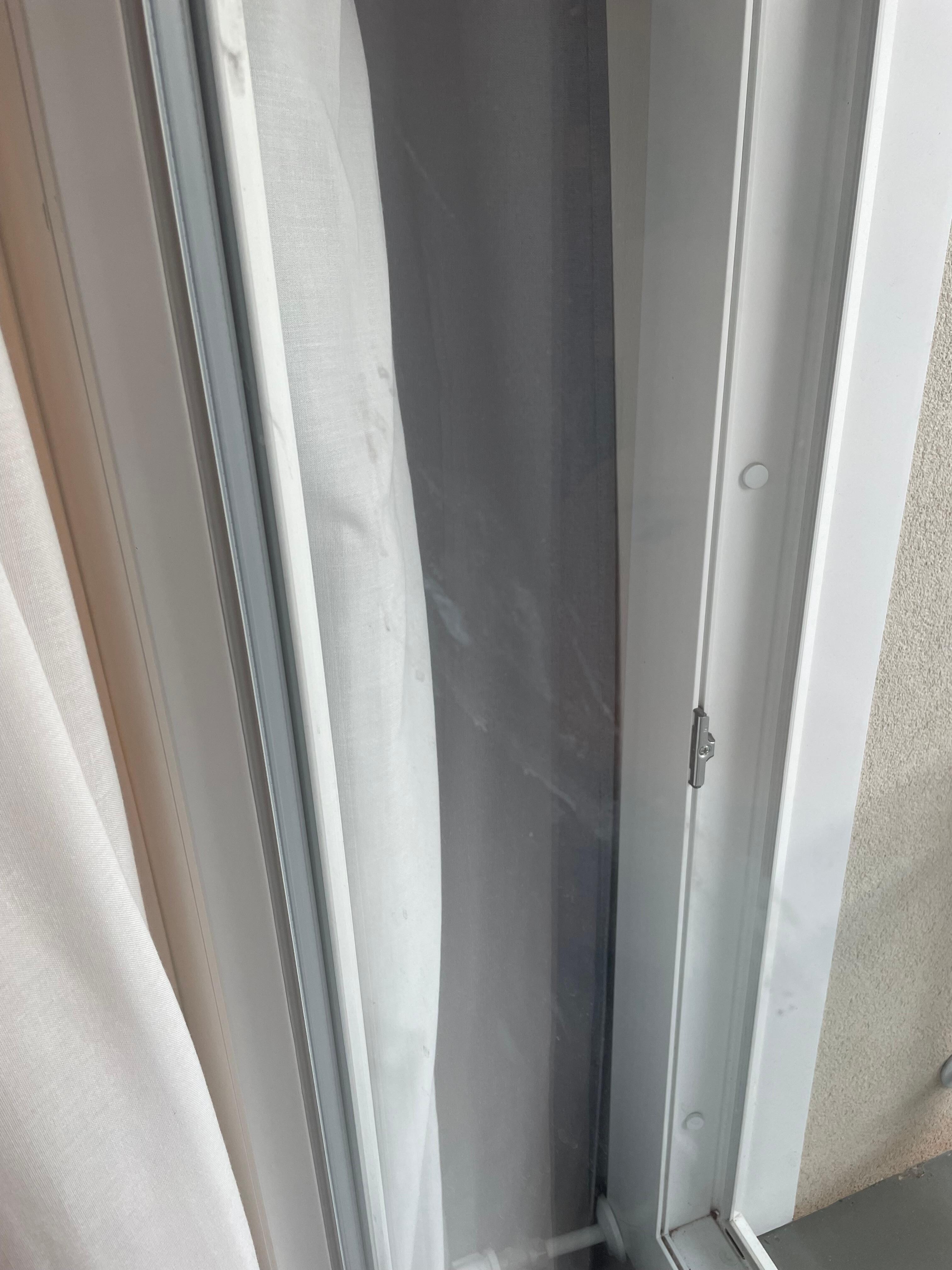 Vetri sporchi stanza da letto