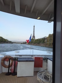 Le Diamant Bleu is a wonderful dinner cruise.