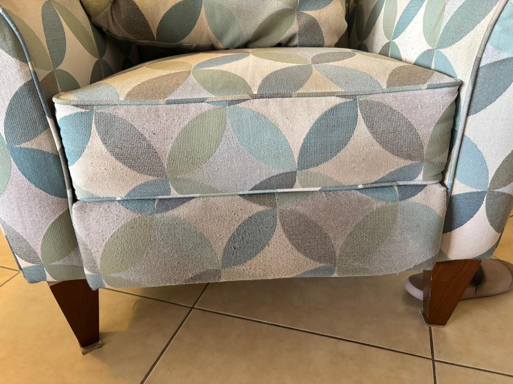 it was cleaned once we told owner