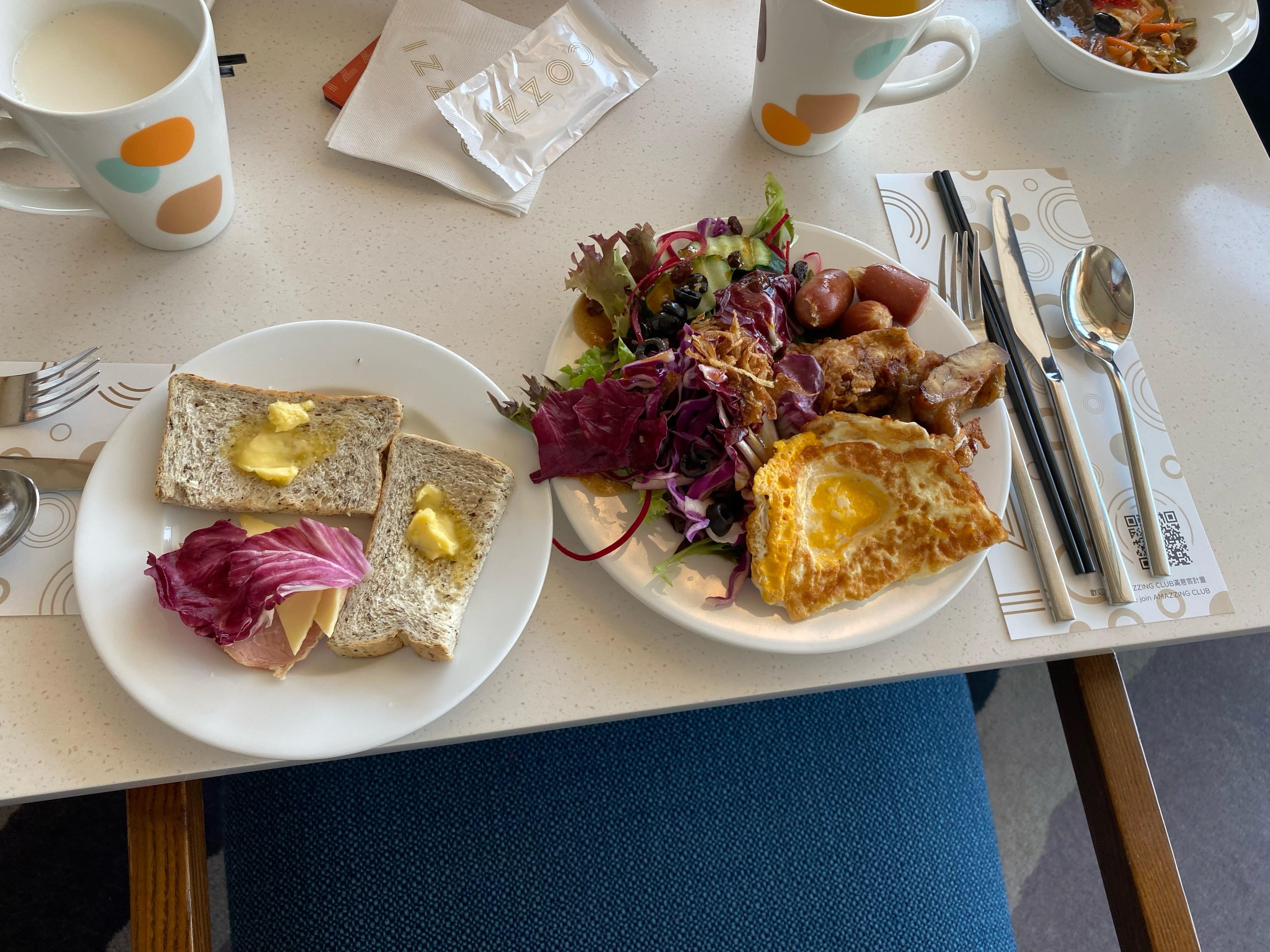 朝食バイキング