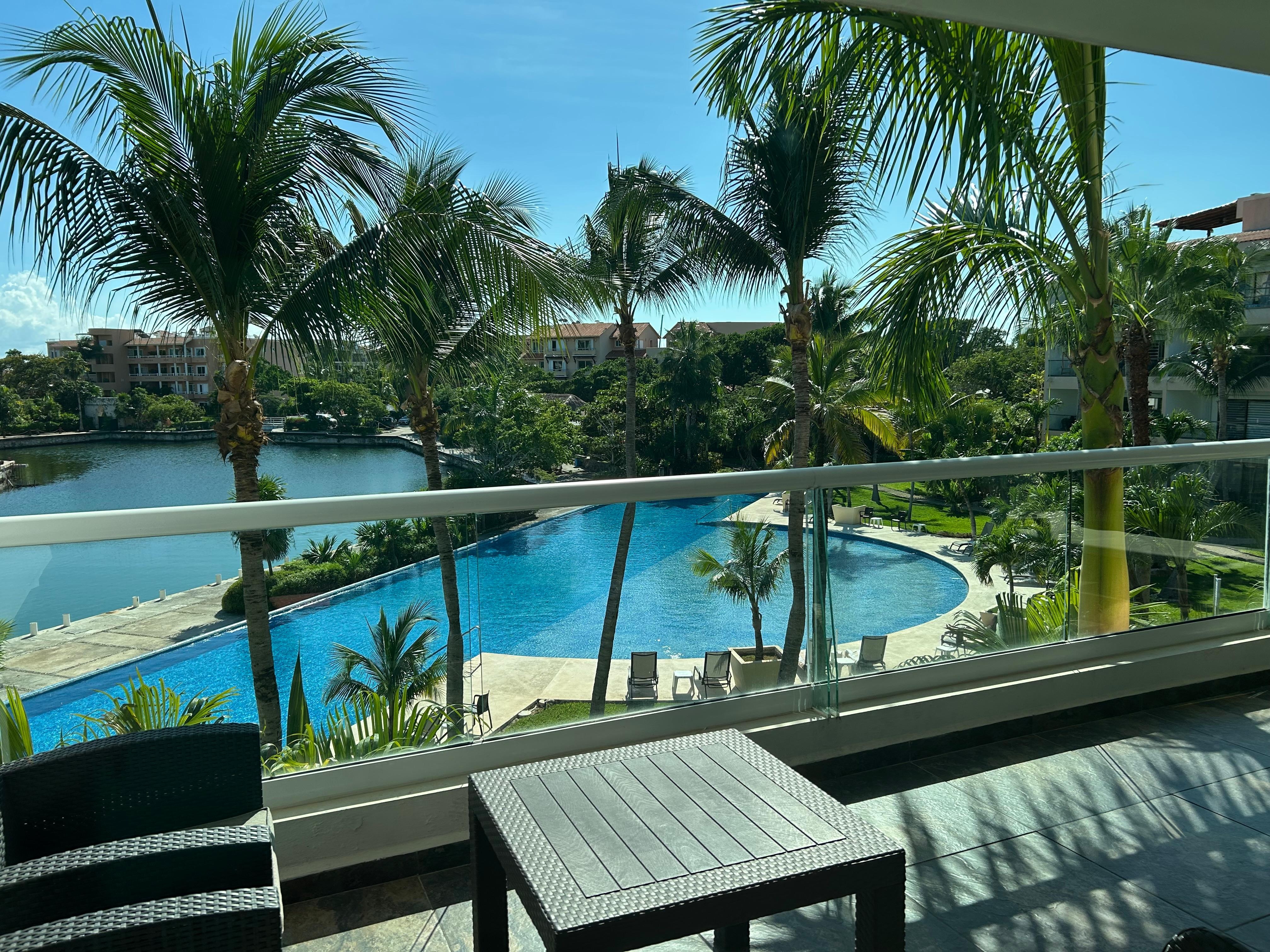 Lovely relaxing patio! 