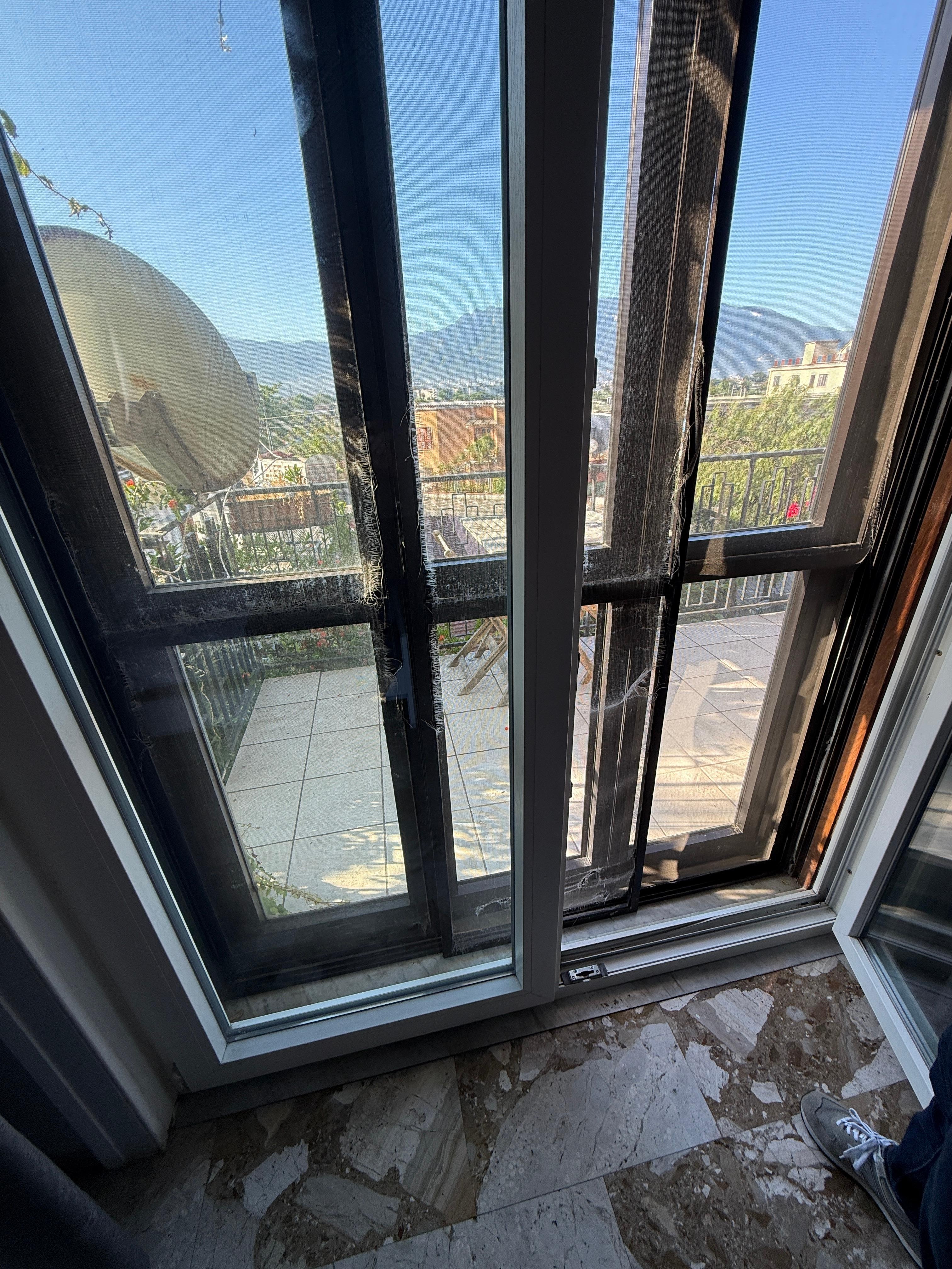 Belle porte et patio…