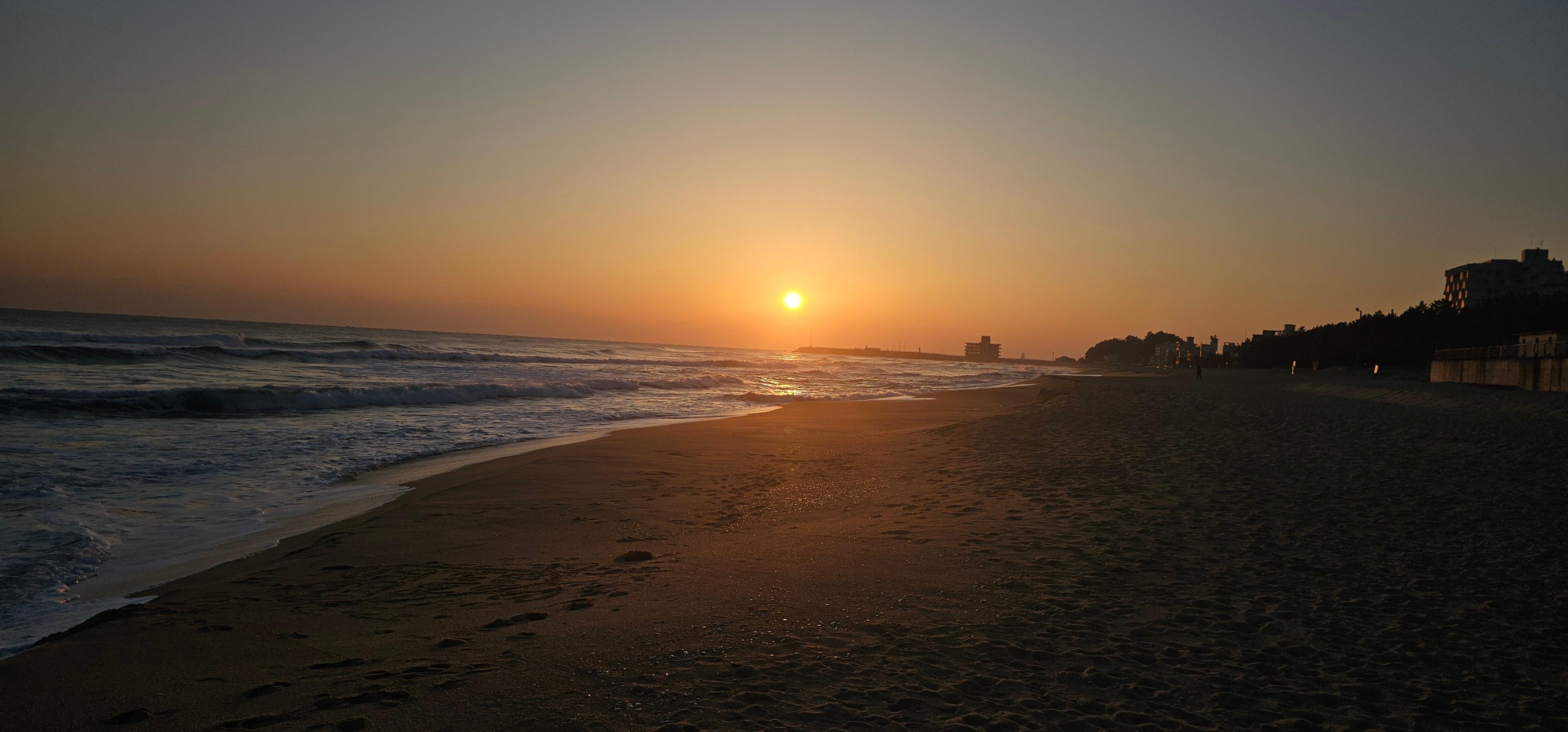 일출도 멋지네요