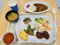 朝食バイキング。牛すじカレーもおいしかったですが、おみそ汁が具沢山でうれしかったです。