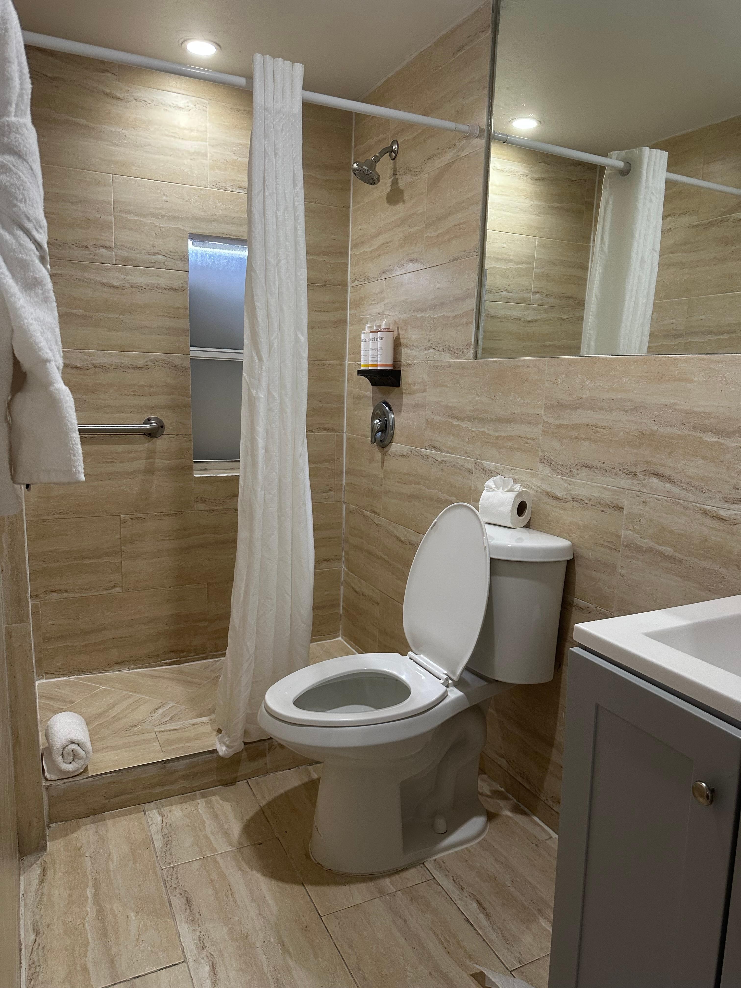 Bathroom nice , good shower pressure and hot water, lots of storage 