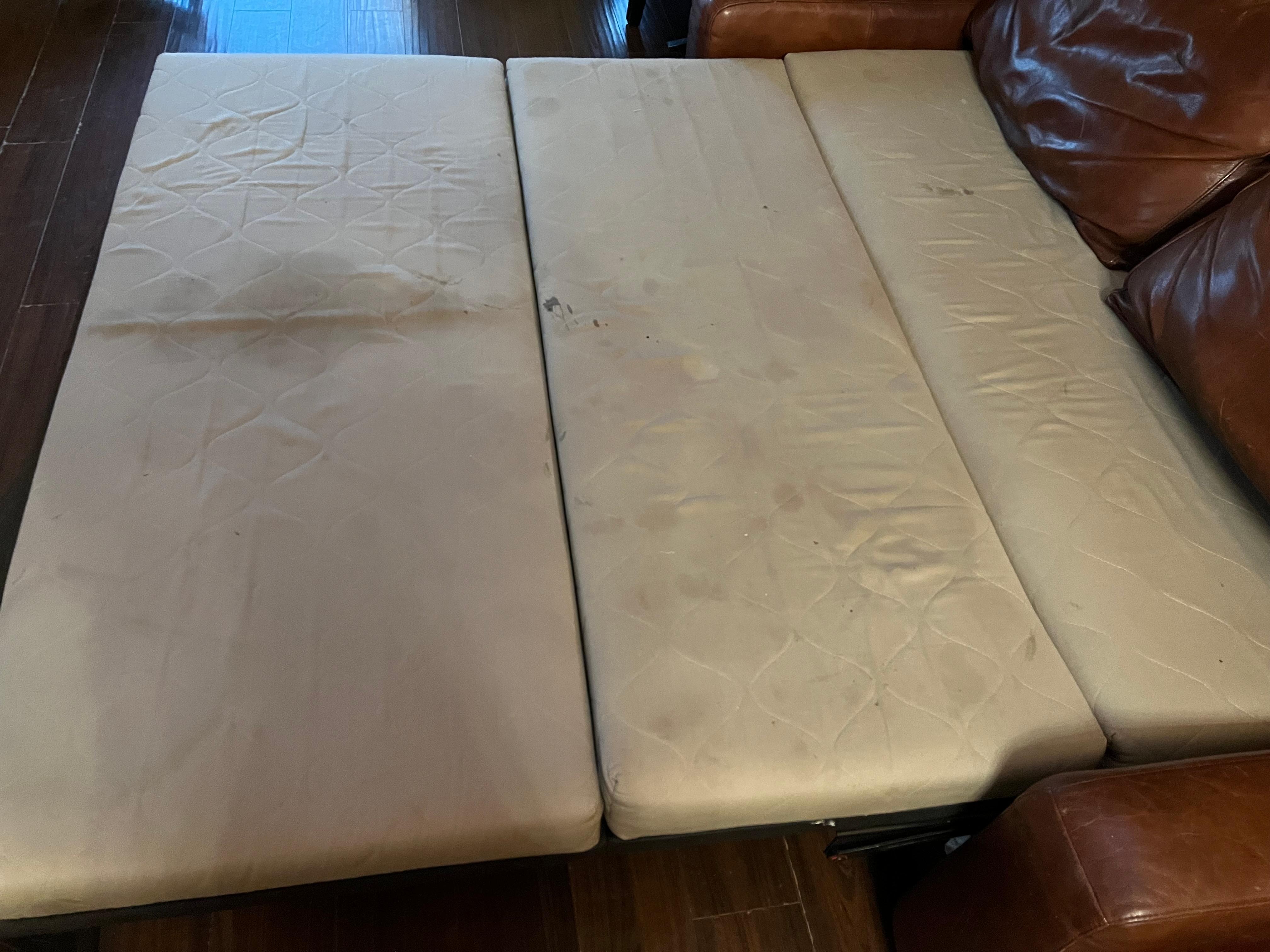 The sofa bed that is offered 