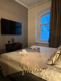 Kahden hengen huone parisängyllä