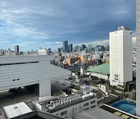 部屋から見た景色
両国国技館が見えます(緑の屋根)