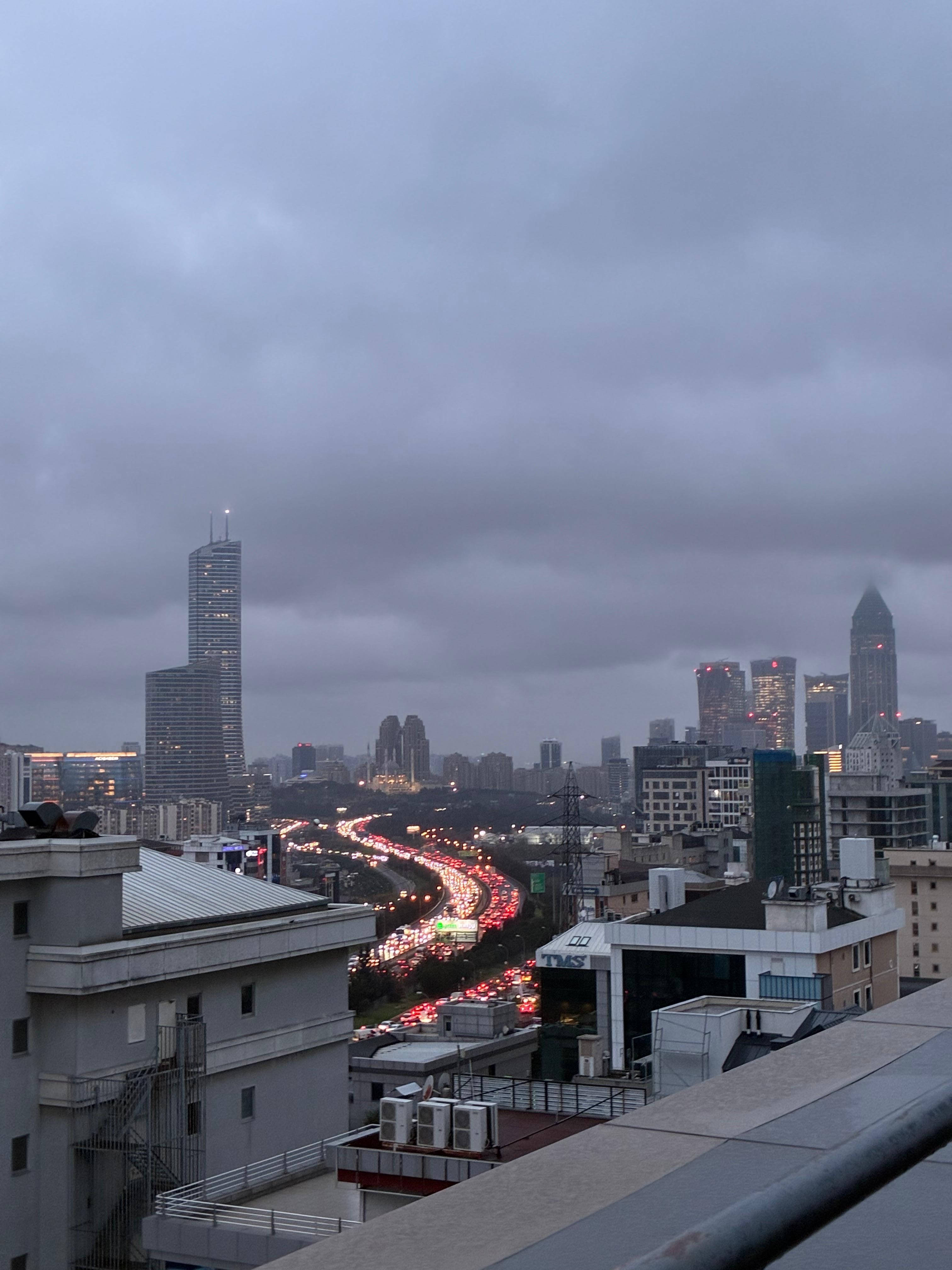 İnanılmaz güzel manzara. Bu çevrenin en iyisi. 