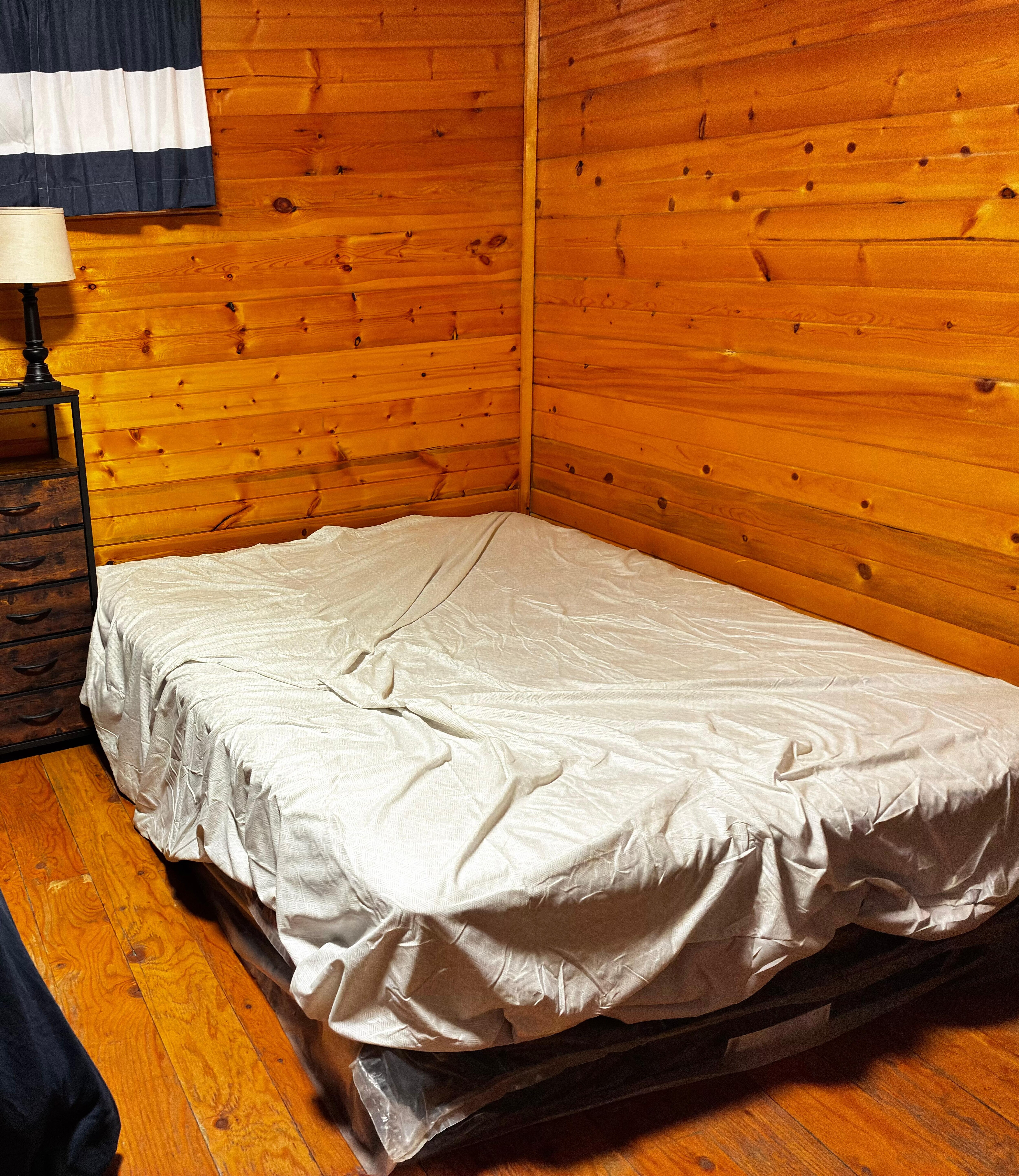 Then seen this unsanitary bed