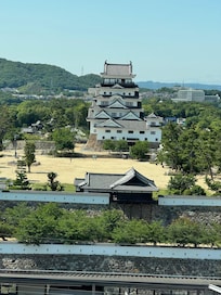 お昼の福山城ビュー