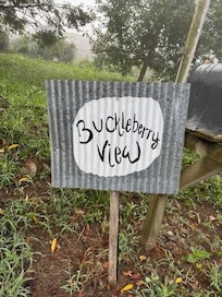 The cutest greeting sign!