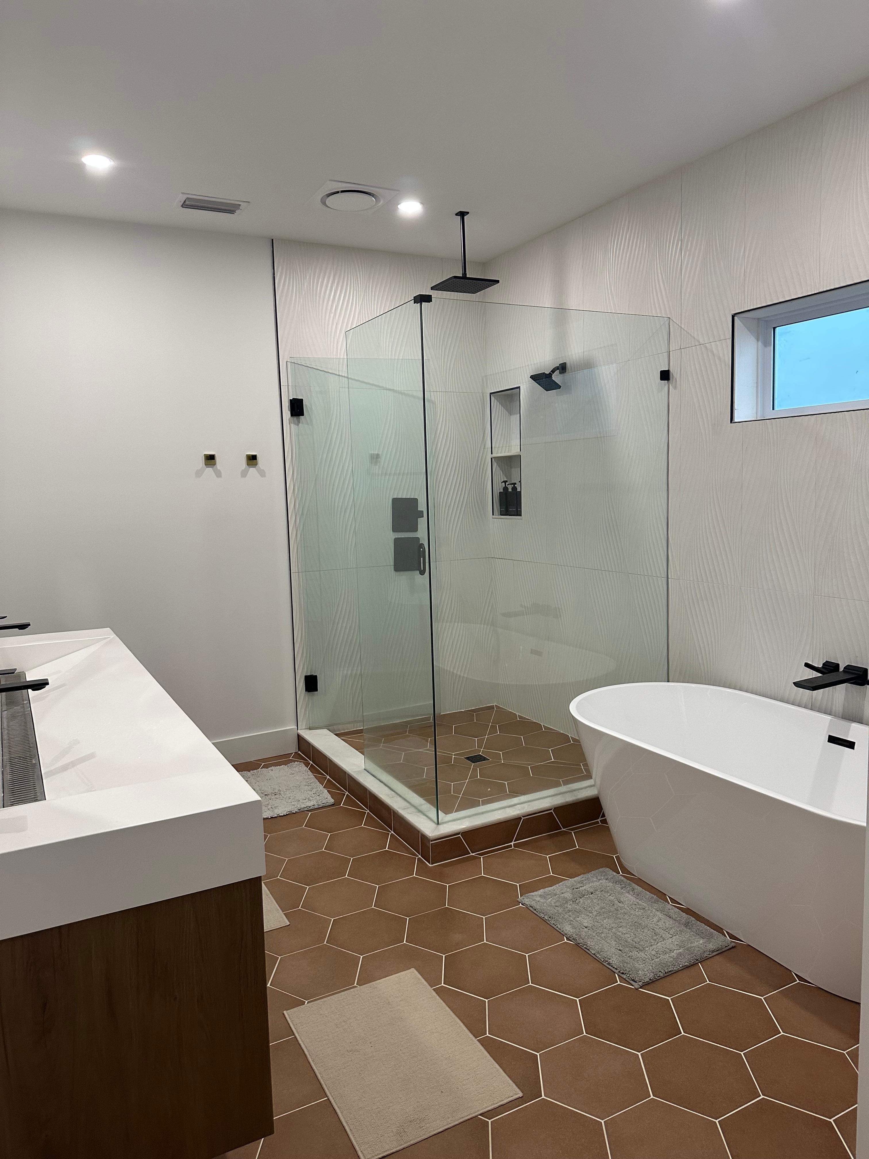 Upstairs primary bath 