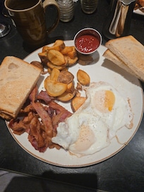 First breakfast was amazing. Buffet the next two days was exceptional!!!