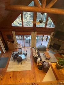 Main room (dining/living)