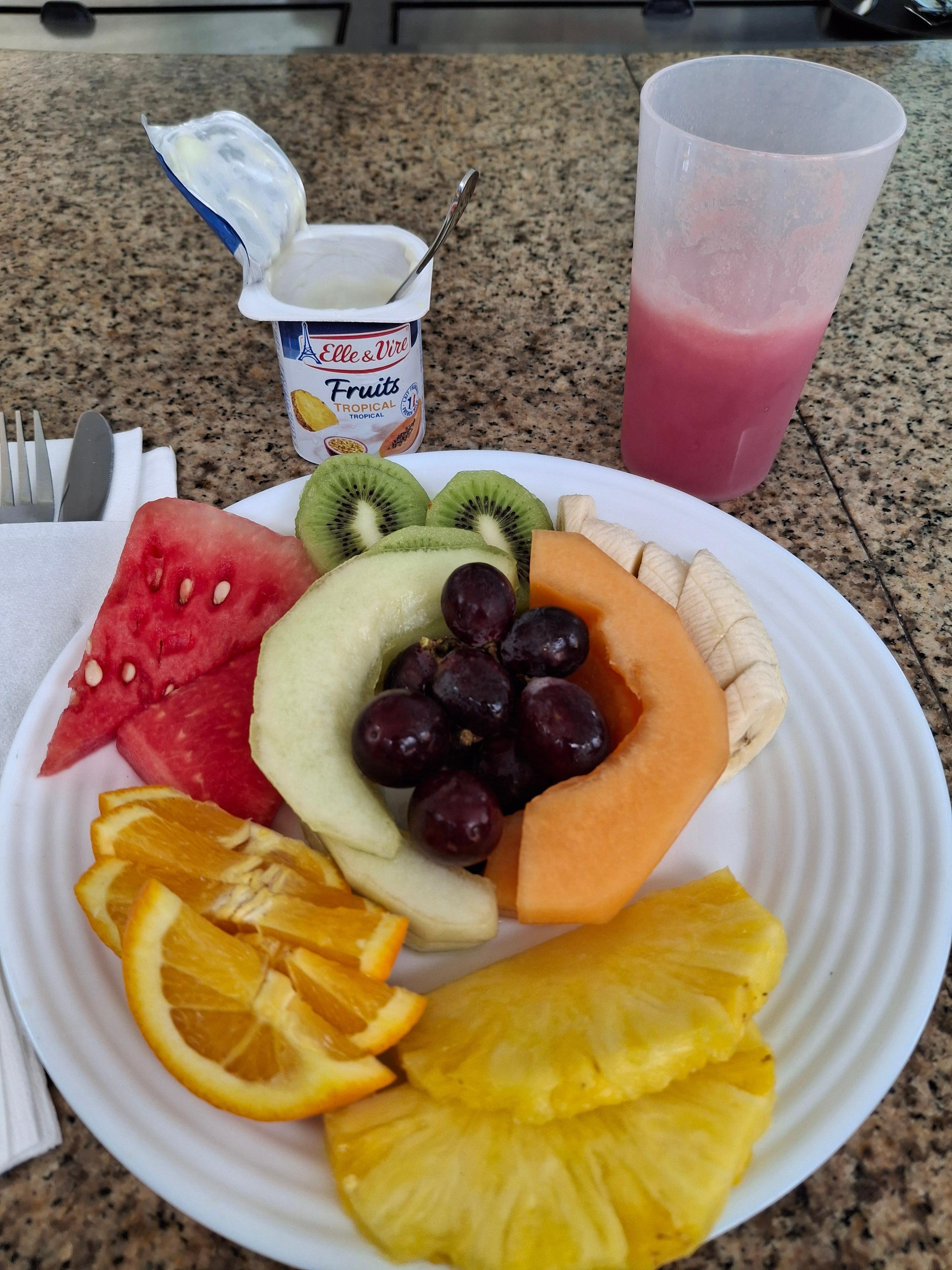 Breakfast fruit and yogurt plate at the Tiki Bar I'll