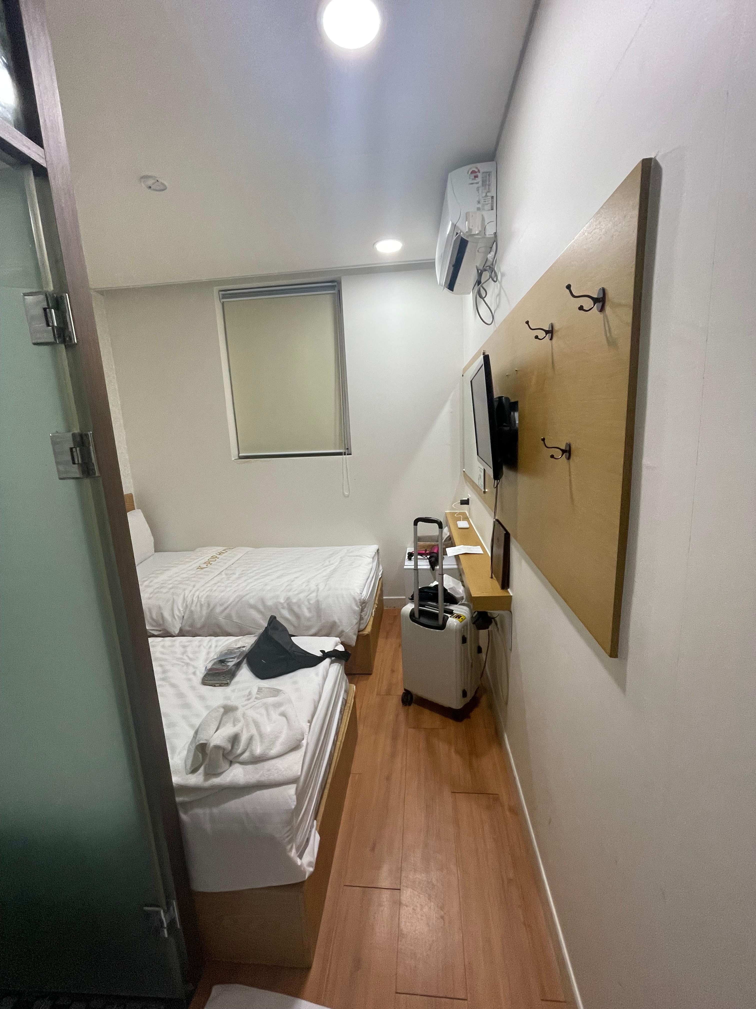 入り口入ってすぐ(結構狭いです)