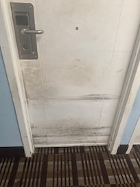 This is what the entrance doors to the rooms look like