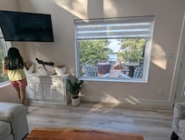Windows do have shades!