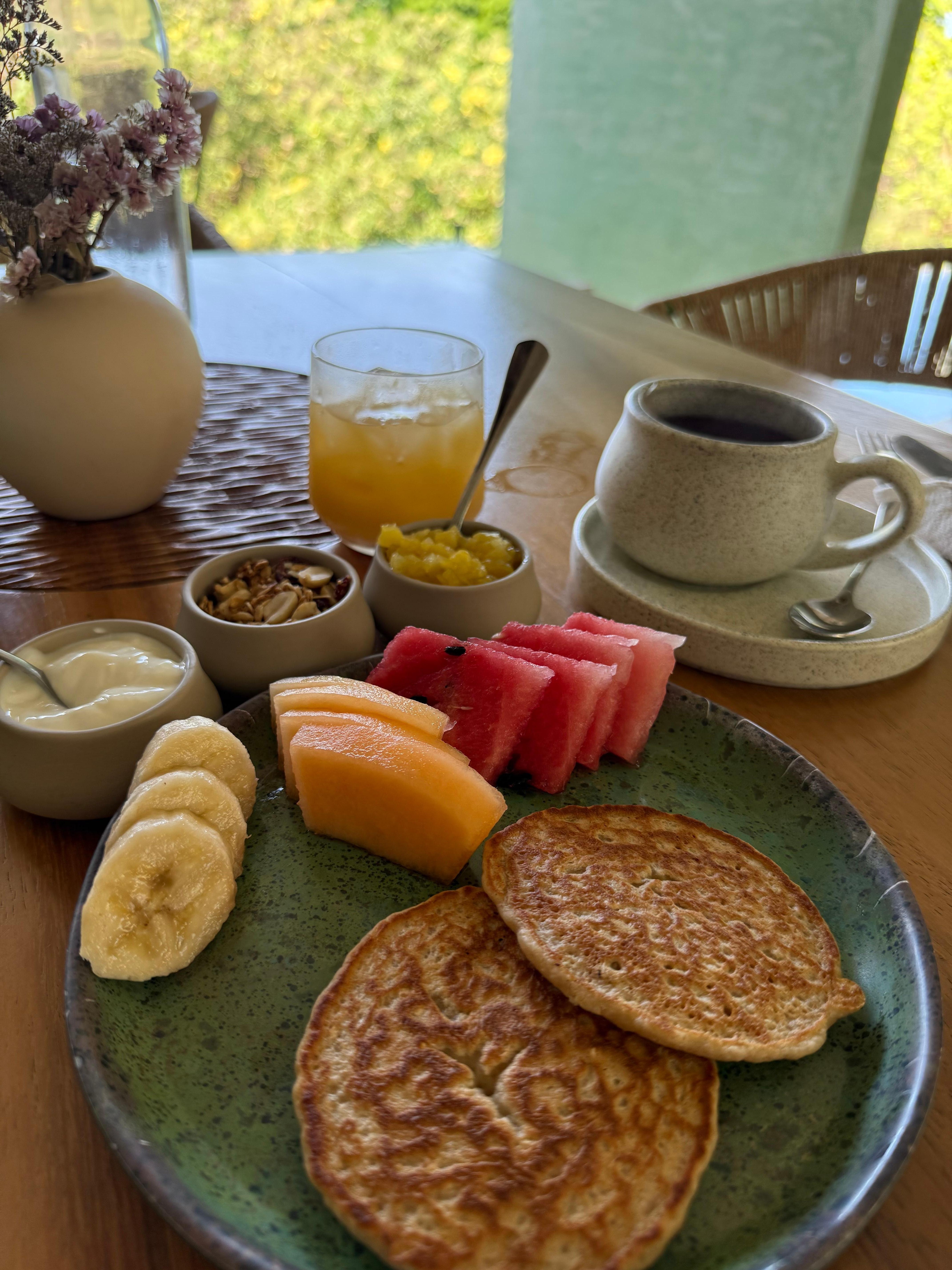 Continental breakfast 