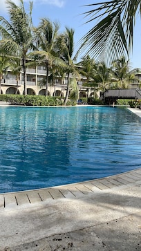 Bella’s las Piscina’s, limpias y tranquilas, todo el personal muy amable