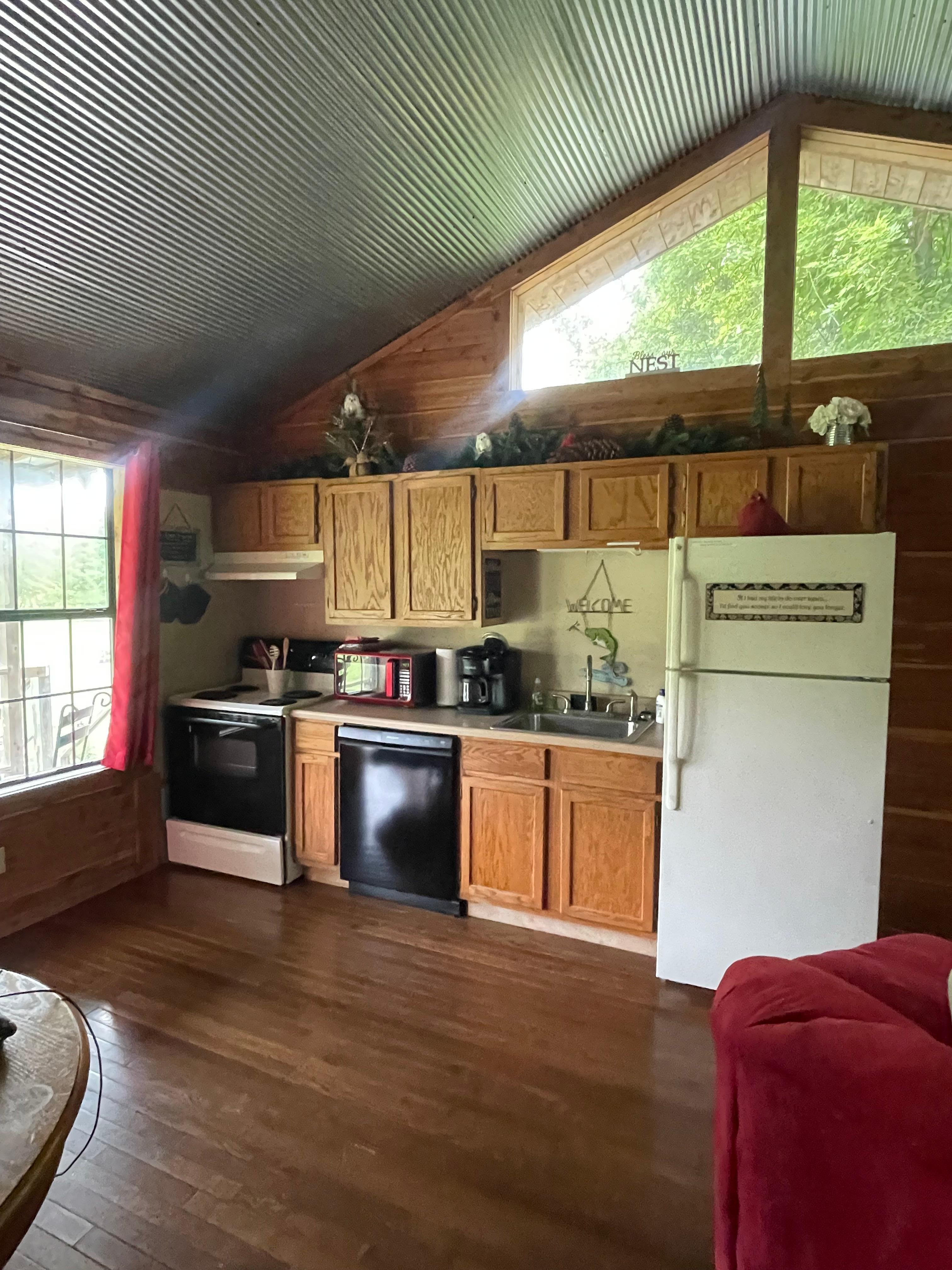 Kitchen area, fully supplied.