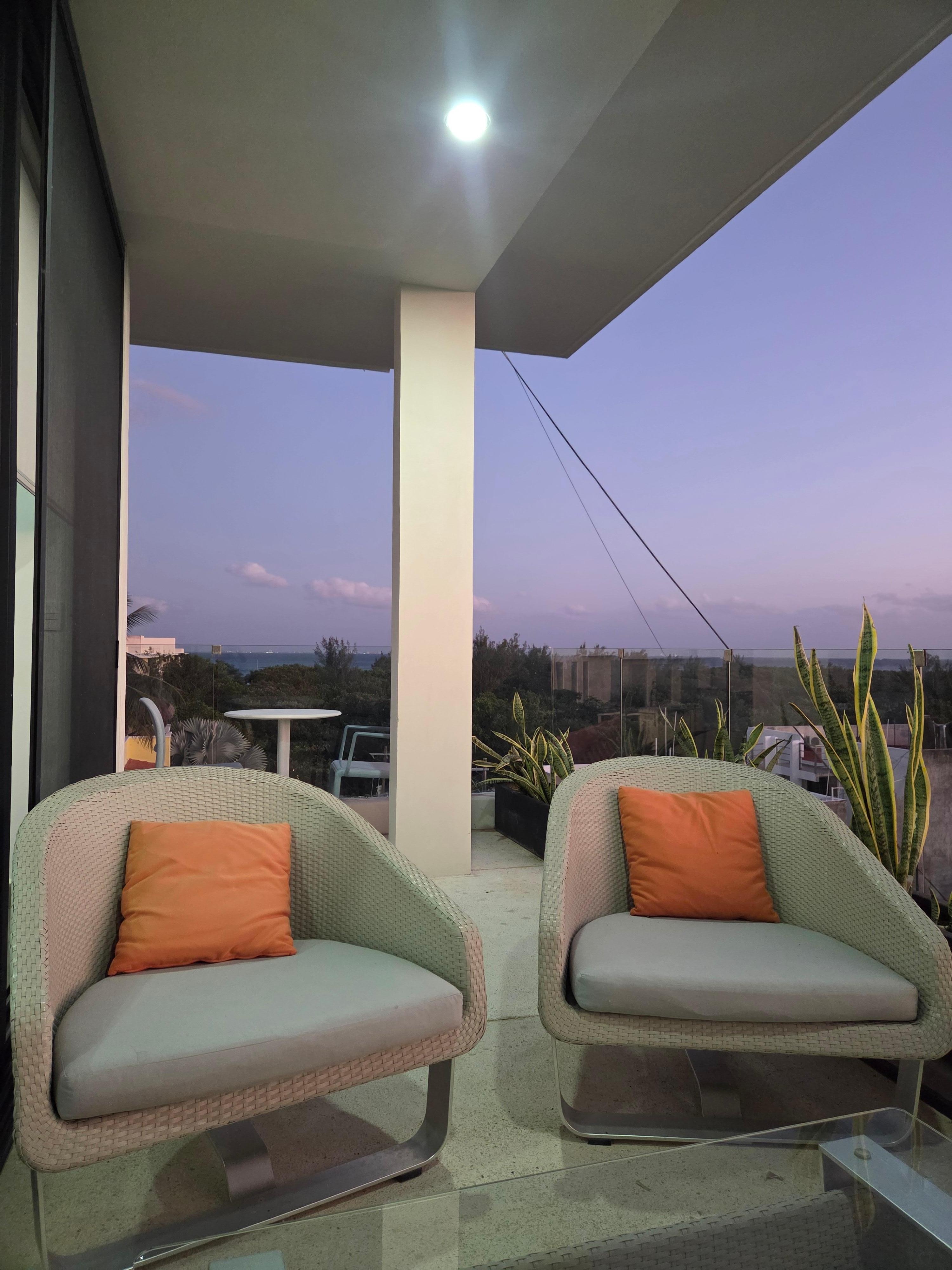 The patio has amazing views and is so peaceful 