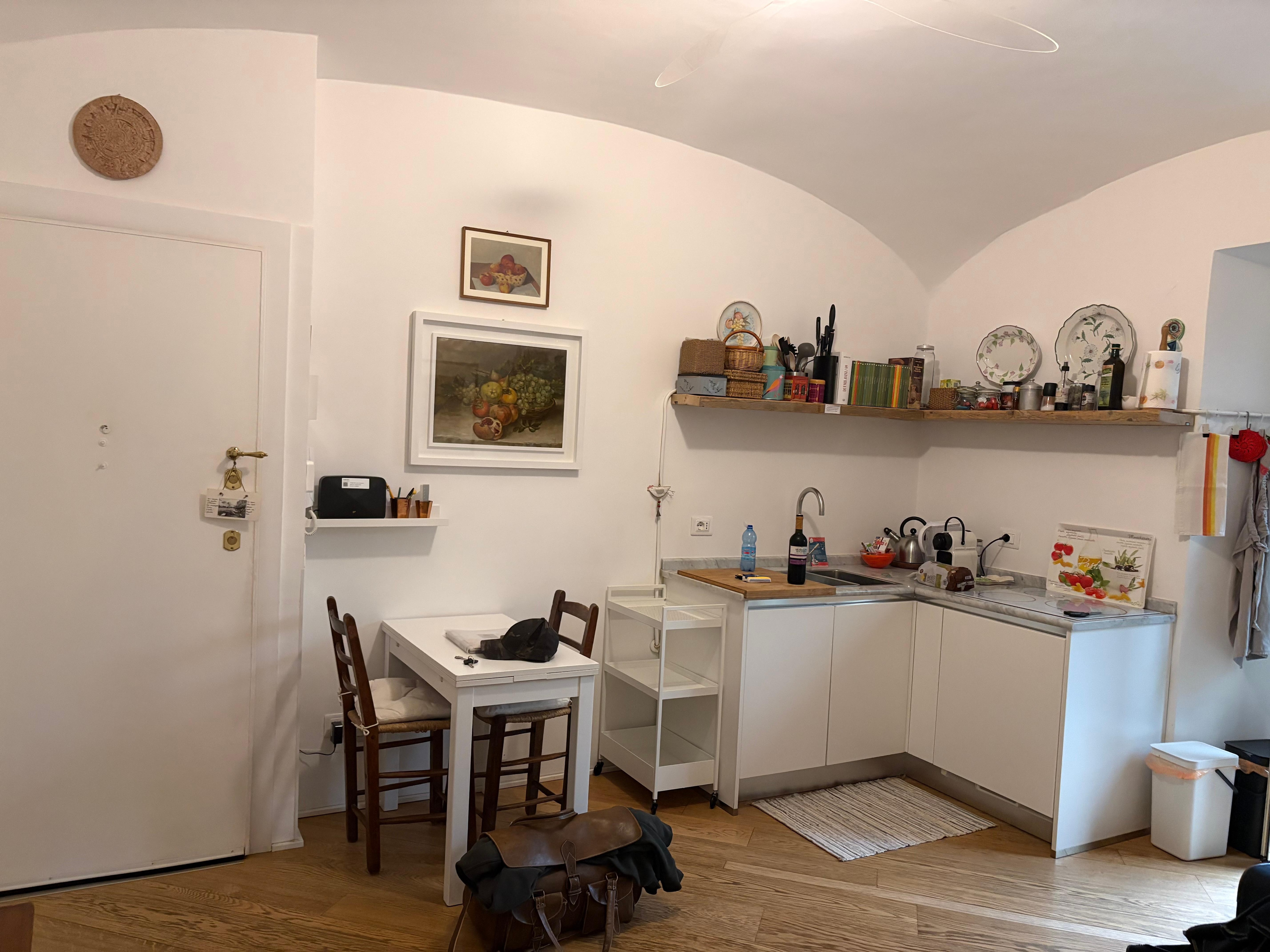 Eingangs- und Küchenbereich
