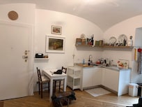 Eingangs- und KĂŒchenbereich