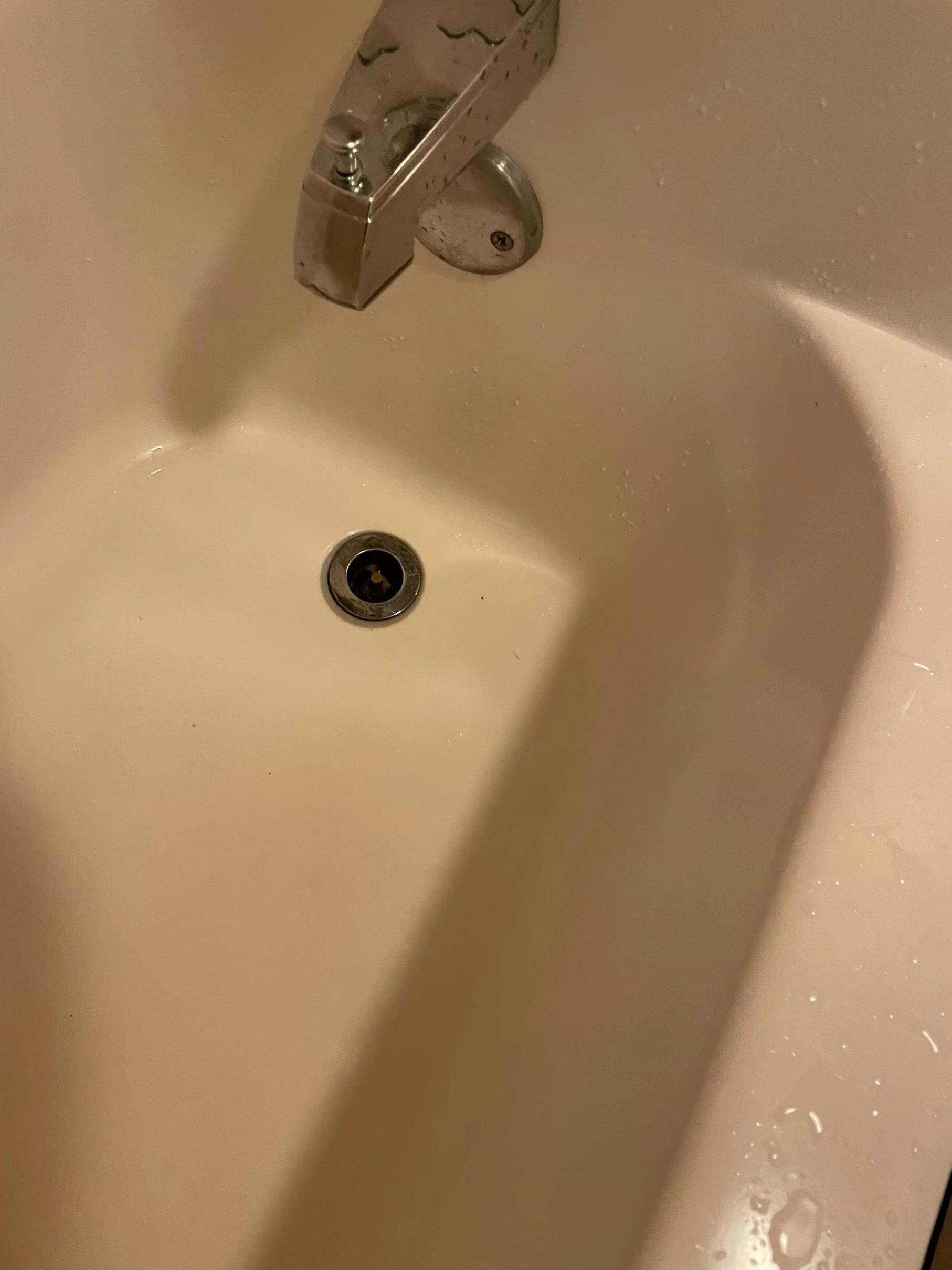 No tub stopper 