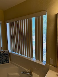 Master bath blinds missing
