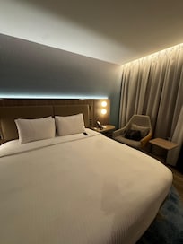 Very clean bedroom with decent bedsheets