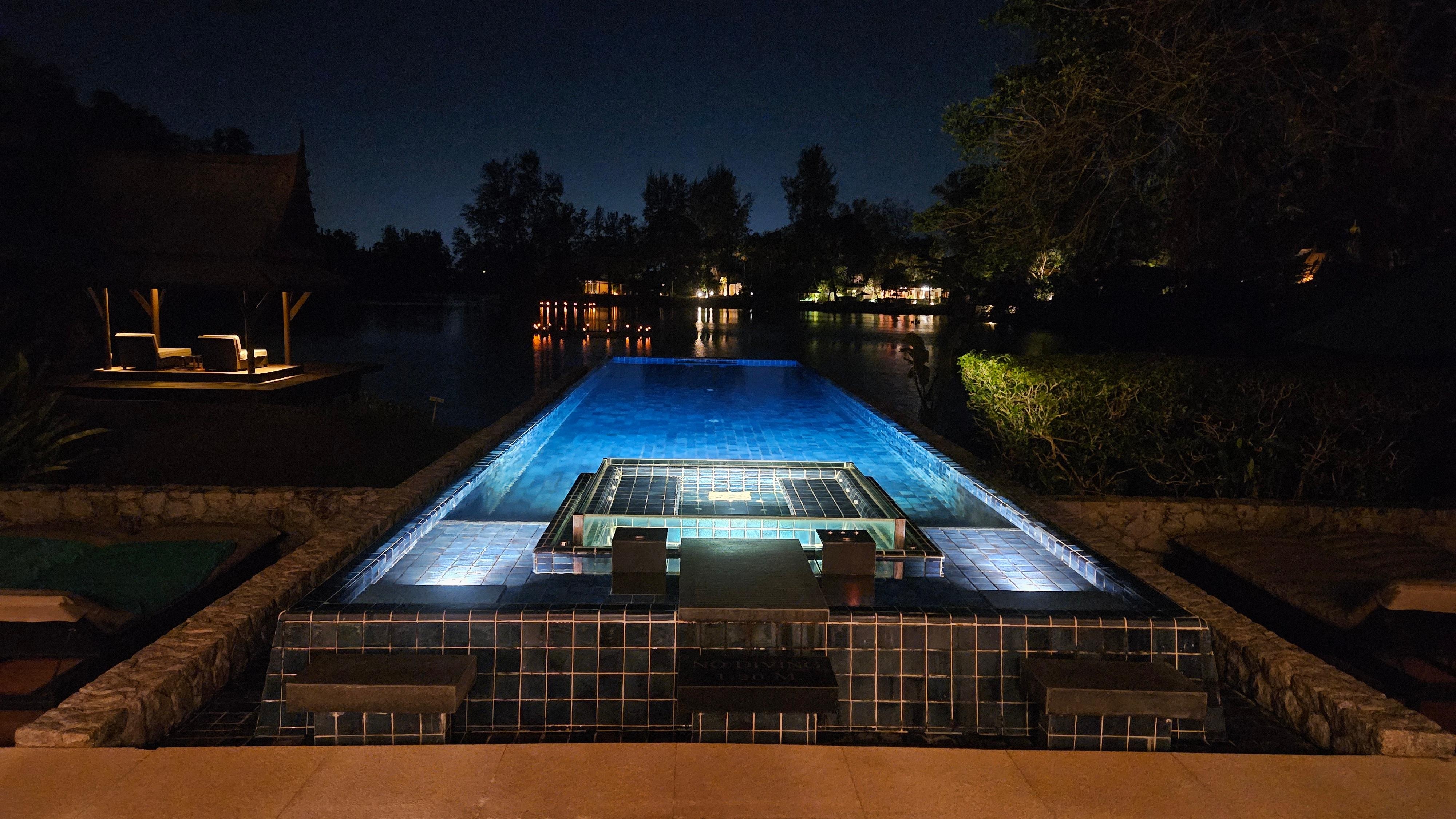 Der grosse Pool