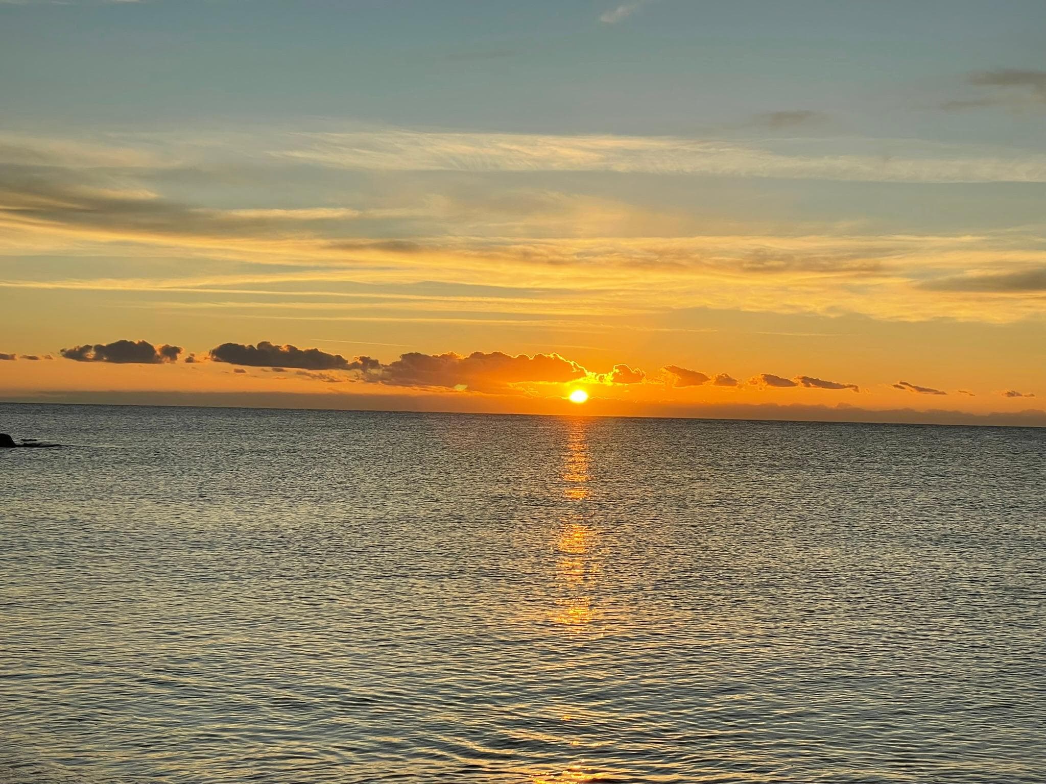 Sonnenaufgang am Strand.