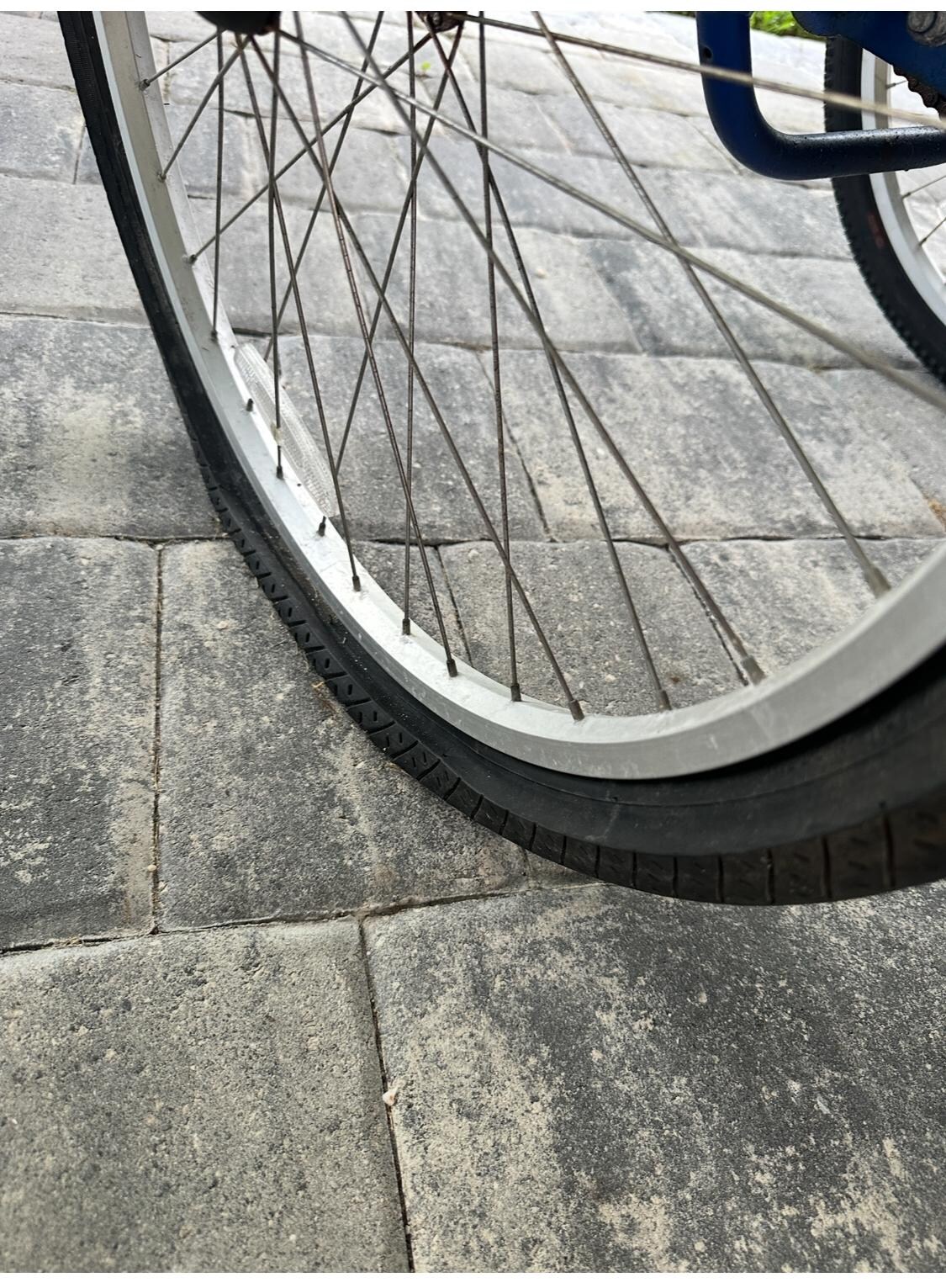 Trike flat tire could not use.