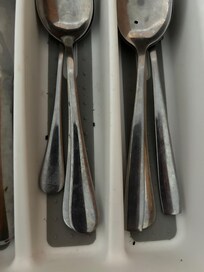 Mice droppings in drawers