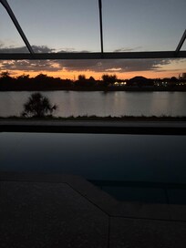 Sunsets are beautiful!