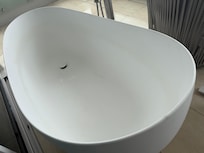 Bath tub had a greasy ring stound it not clean