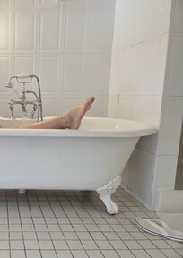 Antique tub was a plus 😍