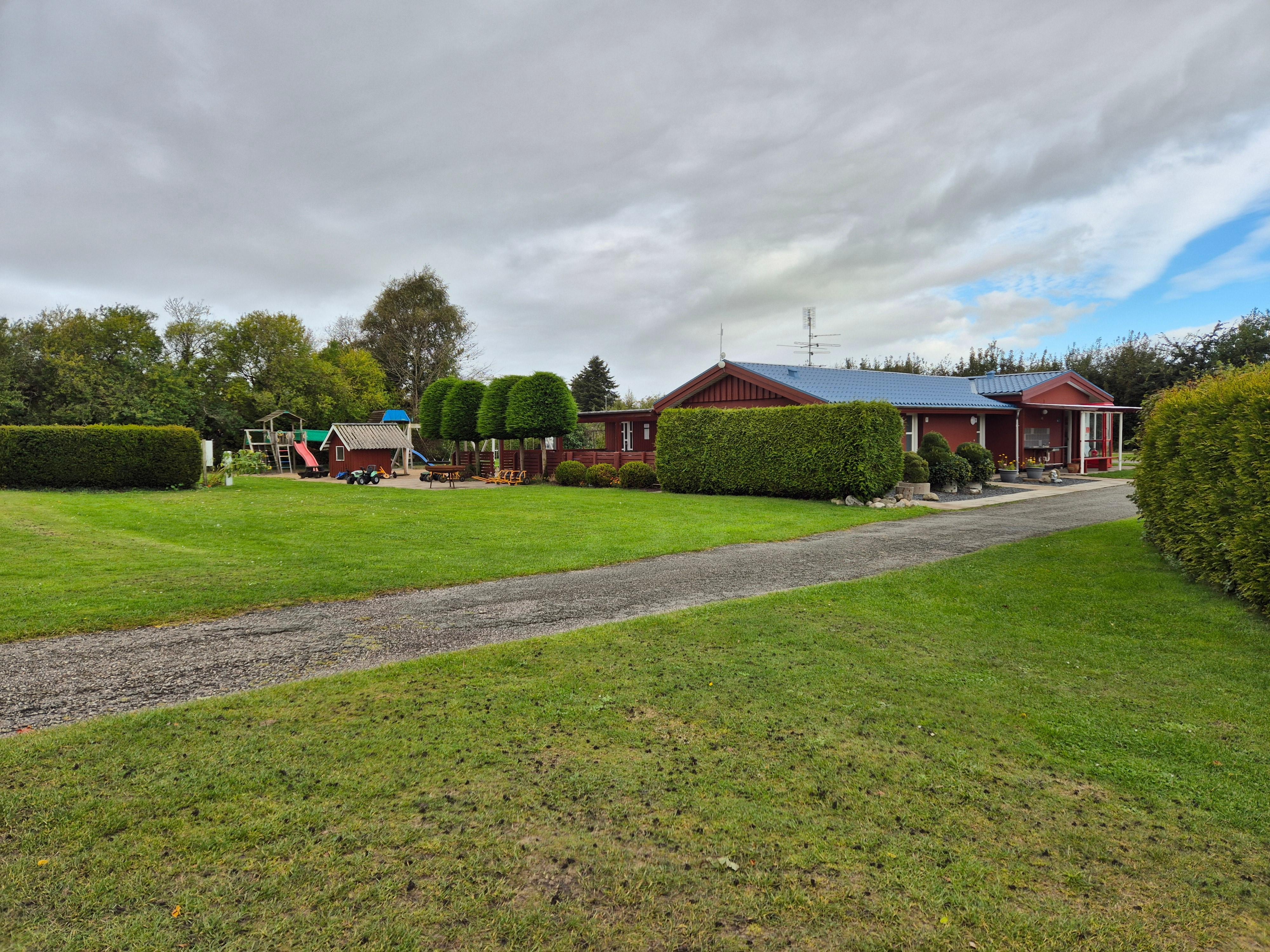 Den gamle toilet og køkken bygning 