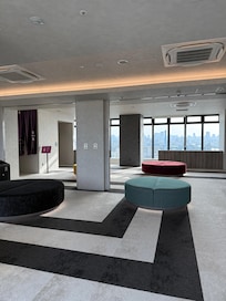 Hot spring lounge with a great view