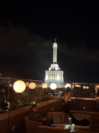 Vista desde el rooftop ubicado en el piso 9 del hotel.