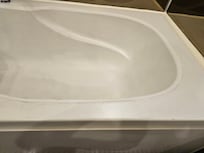 Bathtub... why would anyone use this... it's actually pretty disgusting.