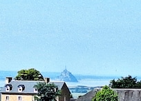 Mont Saint Michel Vue depuis les jardins d'Avranche