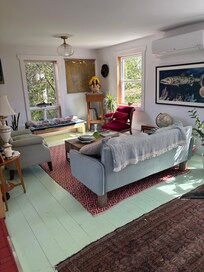 Adorable living room - even had a record player with some sweet 70’s tunes!