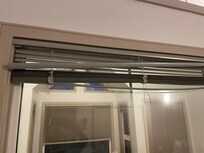 Blinds broken, couldn't be used.