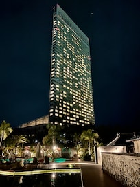 宿泊ホテルは40階を超えます